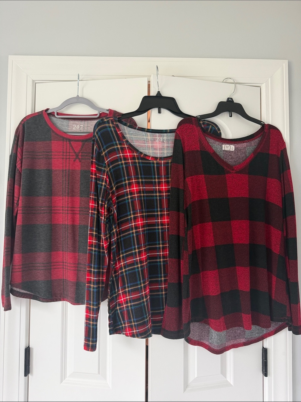 Maurice’s Holiday Buffalo Plaid Long Sleeve Top Bundle- Women M